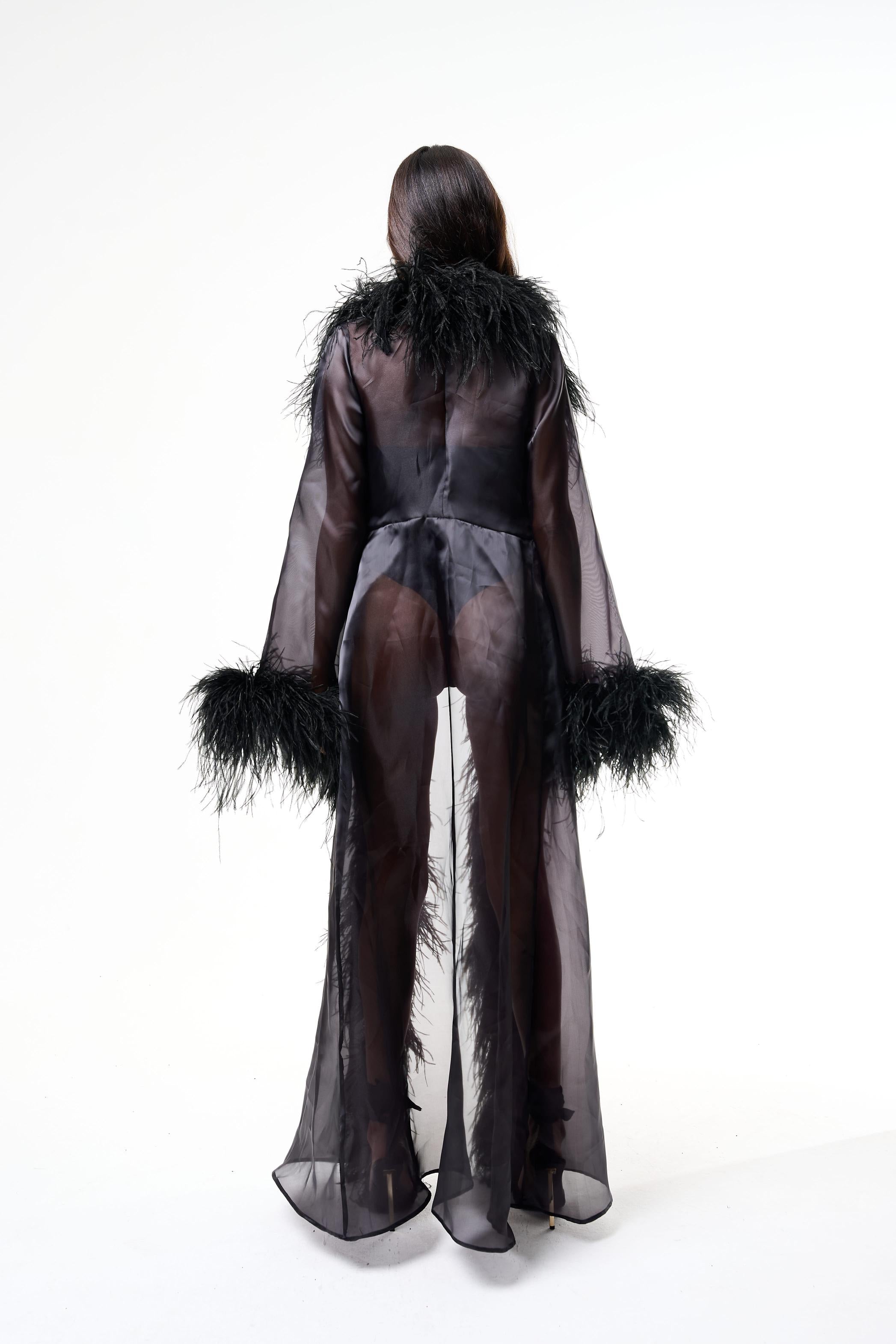 Veil of Feathers - Black