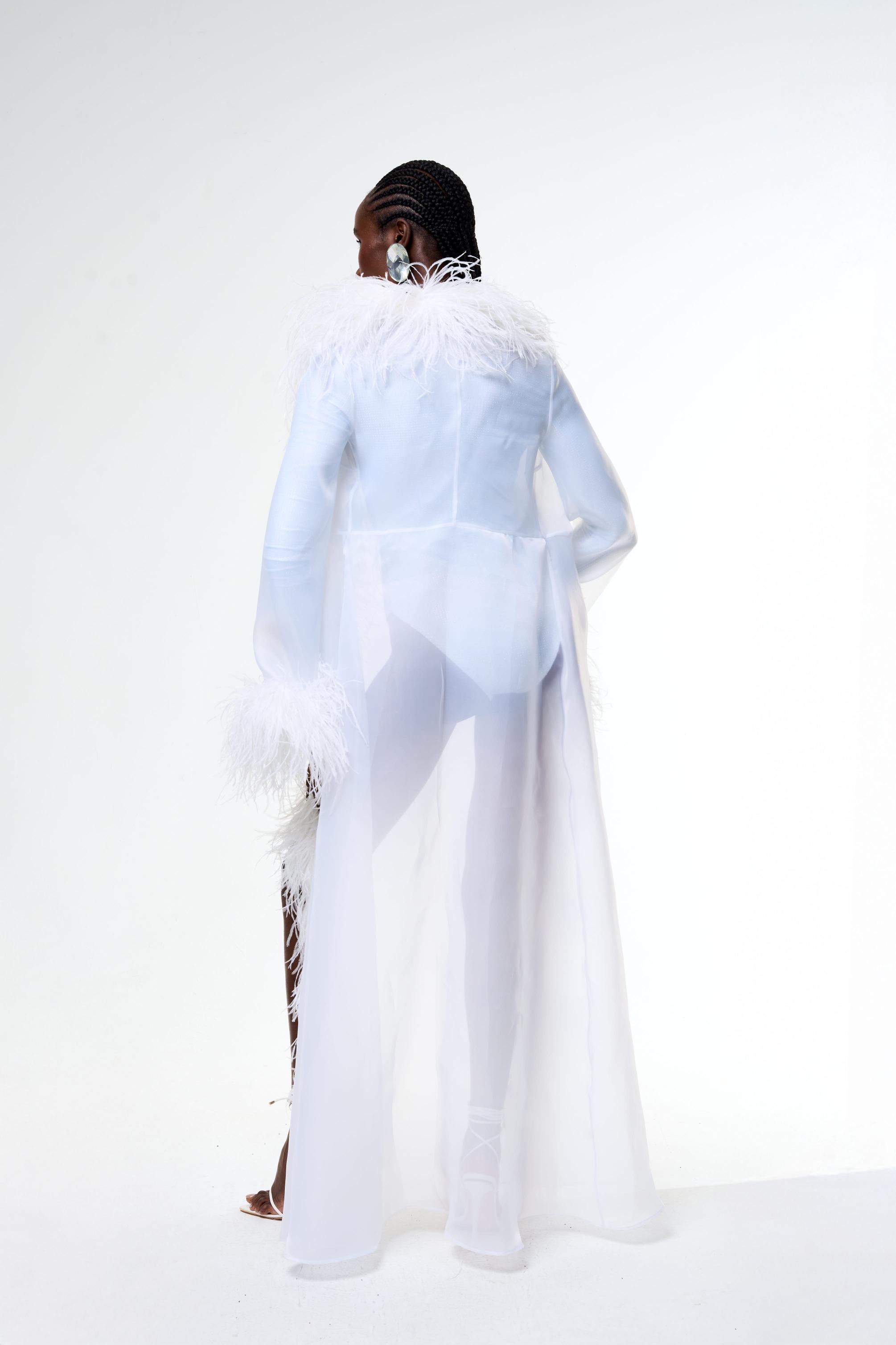 Veil of Feathers - White